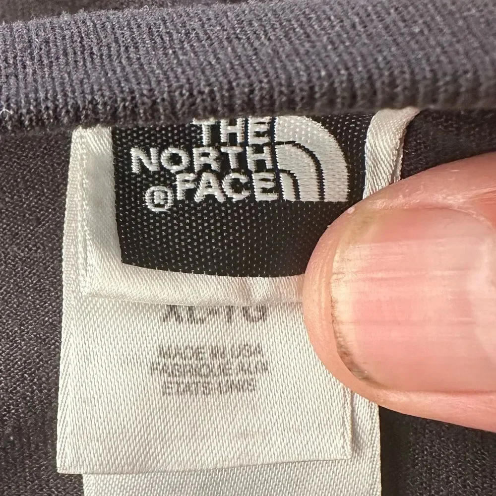 The North Face Black Long Sleeve Outdoor Activity Vaporwick Shirt in‎ Size XL